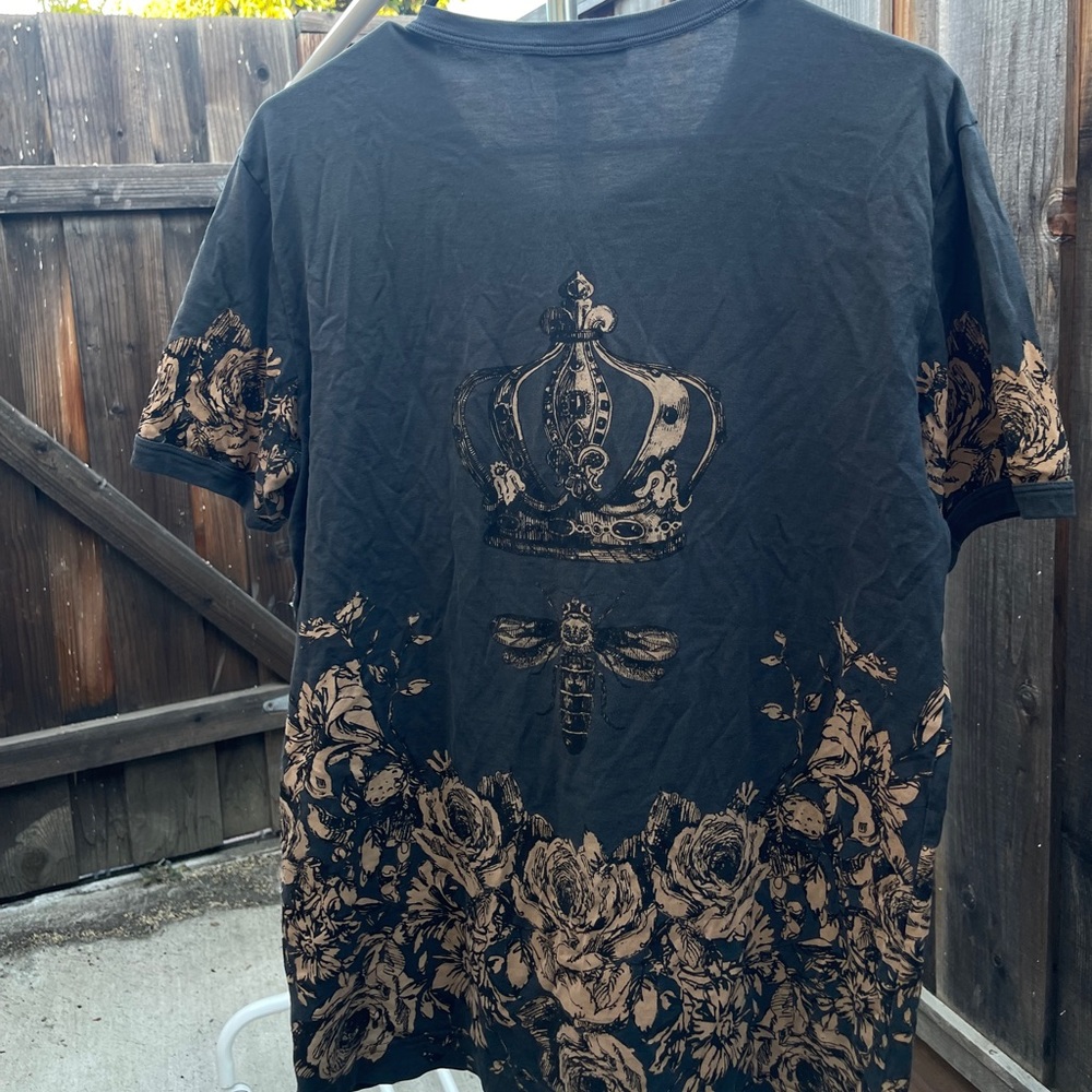 DOLCE GABBANA MENS GRAPHIC T. 🐝👑